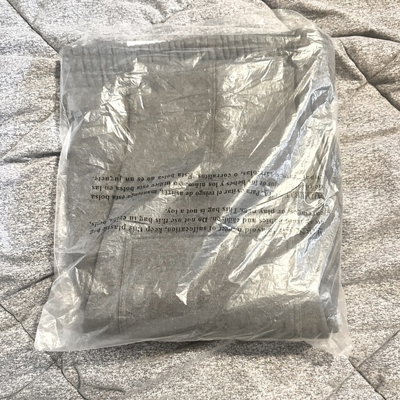 Russell Athletic Men's Cargo Fleece Jogger Pants - Picture 3 of 6